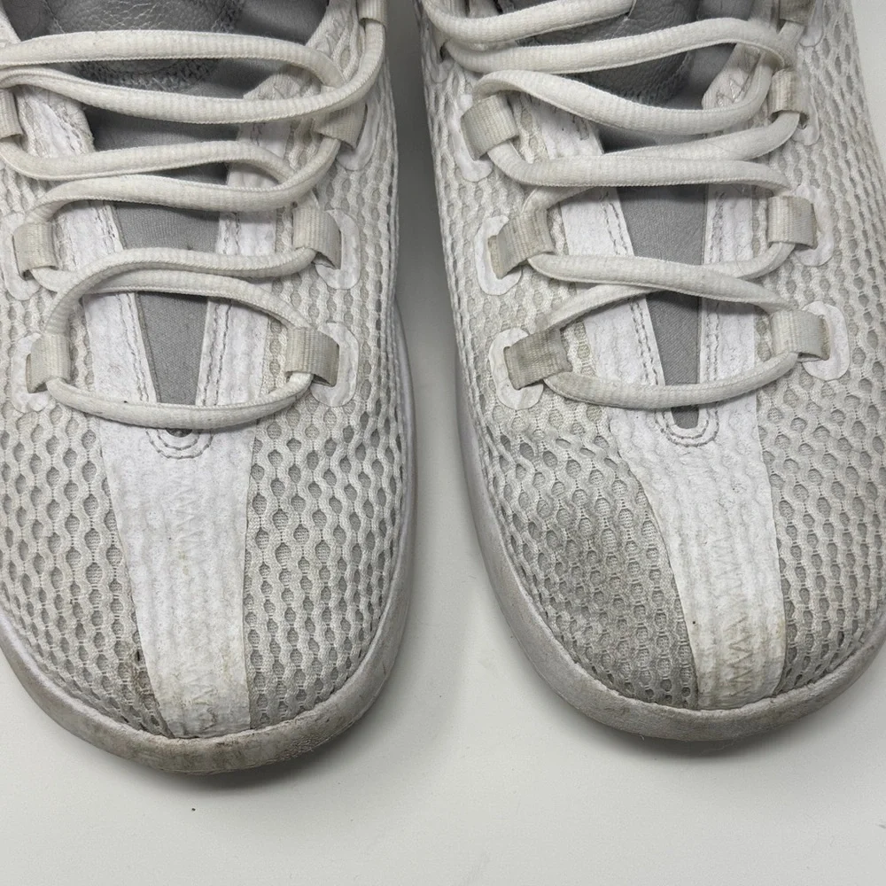 Jordan Reveal ‘Metallic Silver’ Shoes
